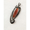 Pendentif rouge orangé