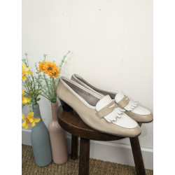 friperie second life Chaussures beige et blanche Bally P40