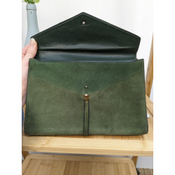 Petit sac pochette en daim vert foncé